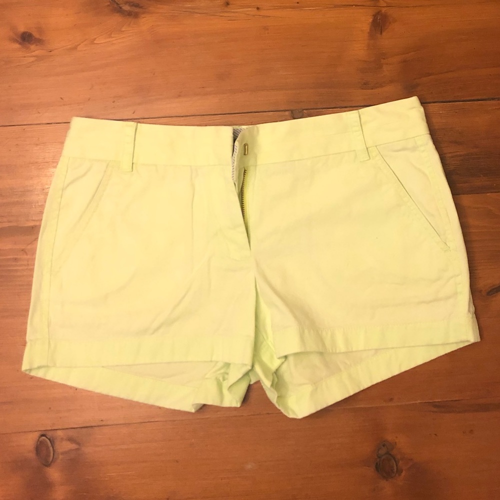Jcrew 3 inch chino shorts !